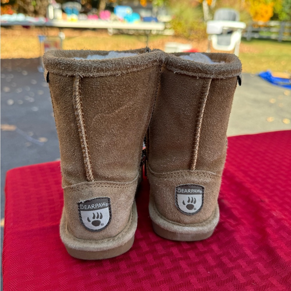 Toddler size 10 Bearpaw boots